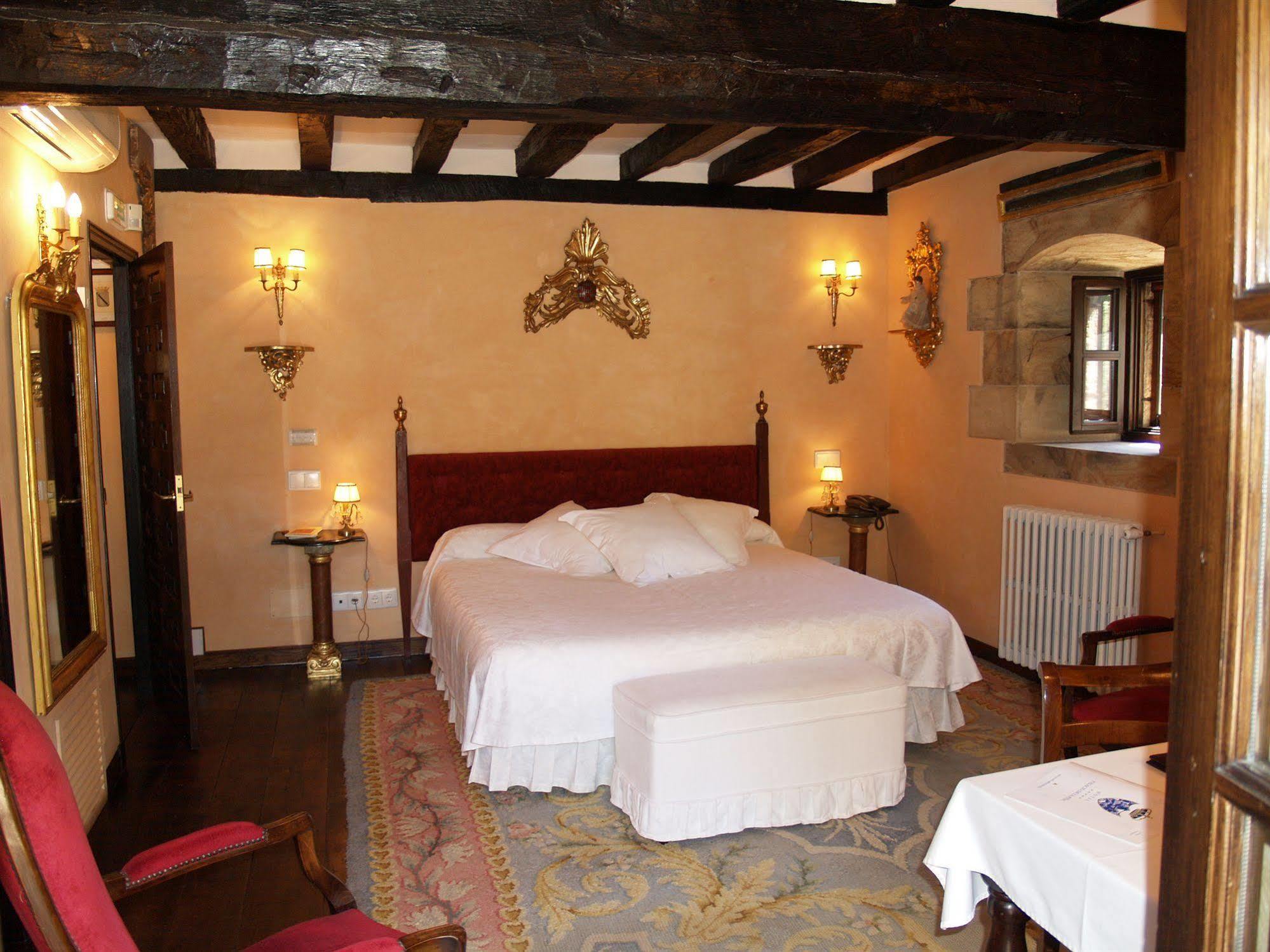 Hotel Palacio De La Pena Cantabria Ахо Екстериор снимка